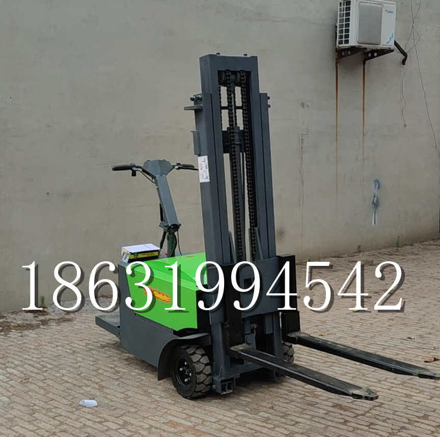 来宾市优程全电动叉车插腿式堆高车液压装卸车1.5吨升高小型站驾式铲车